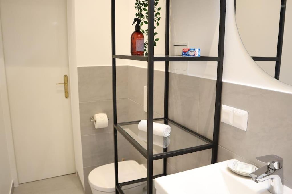 Bloom - Cozy Apartment, 5 Stops To City Center Wien Eksteriør billede